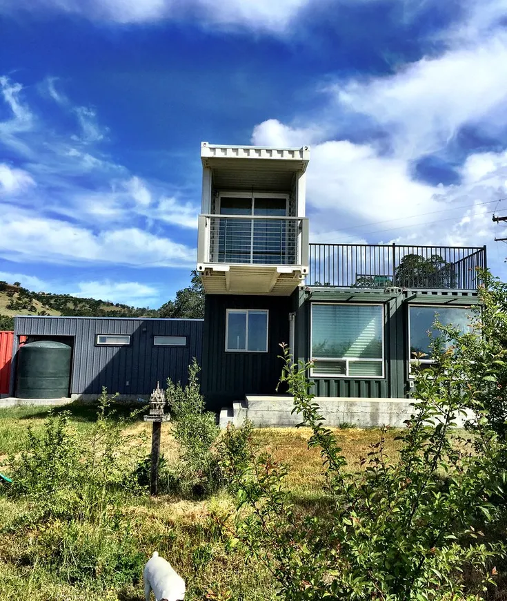 Stacked Modular Pod Home